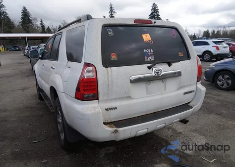 2006 Toyota 4Runner Sr5 V6 z USA, uszkodzony, nr VIN JTEBU14R468074359